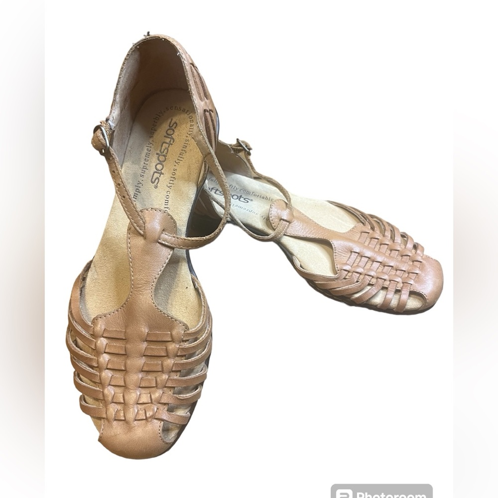 SoftSpots Leather Tatianna Buckle Cushion Wedge Cognac Brown Sandals 6M